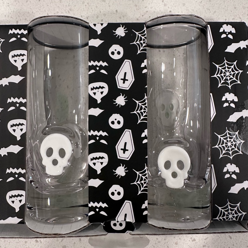 Skull Shot Glass Set of 4 | Cupcakes and Cashmere